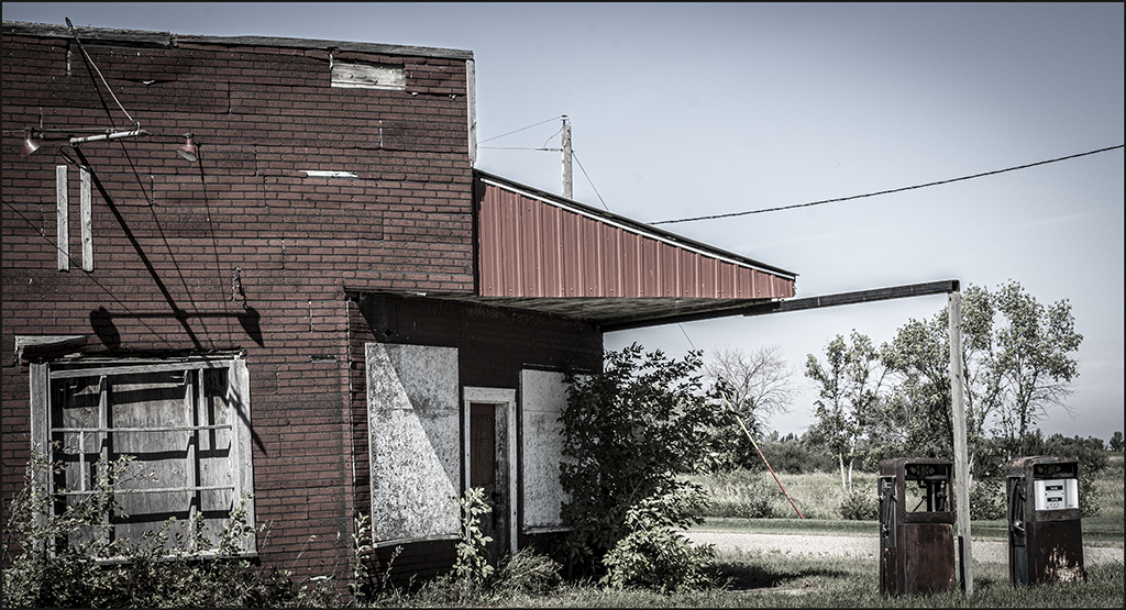 Abandoned Gas Station by Marcus Miller